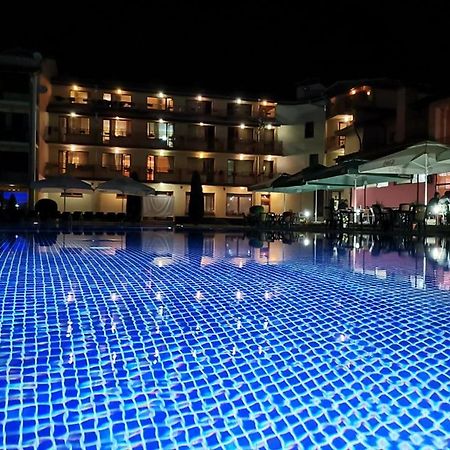 Hotel Grand ซาโมคอฟ ภายนอก รูปภาพ