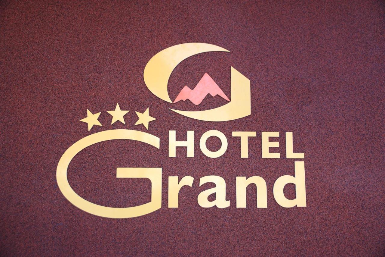 Hotel Grand ซาโมคอฟ ภายนอก รูปภาพ