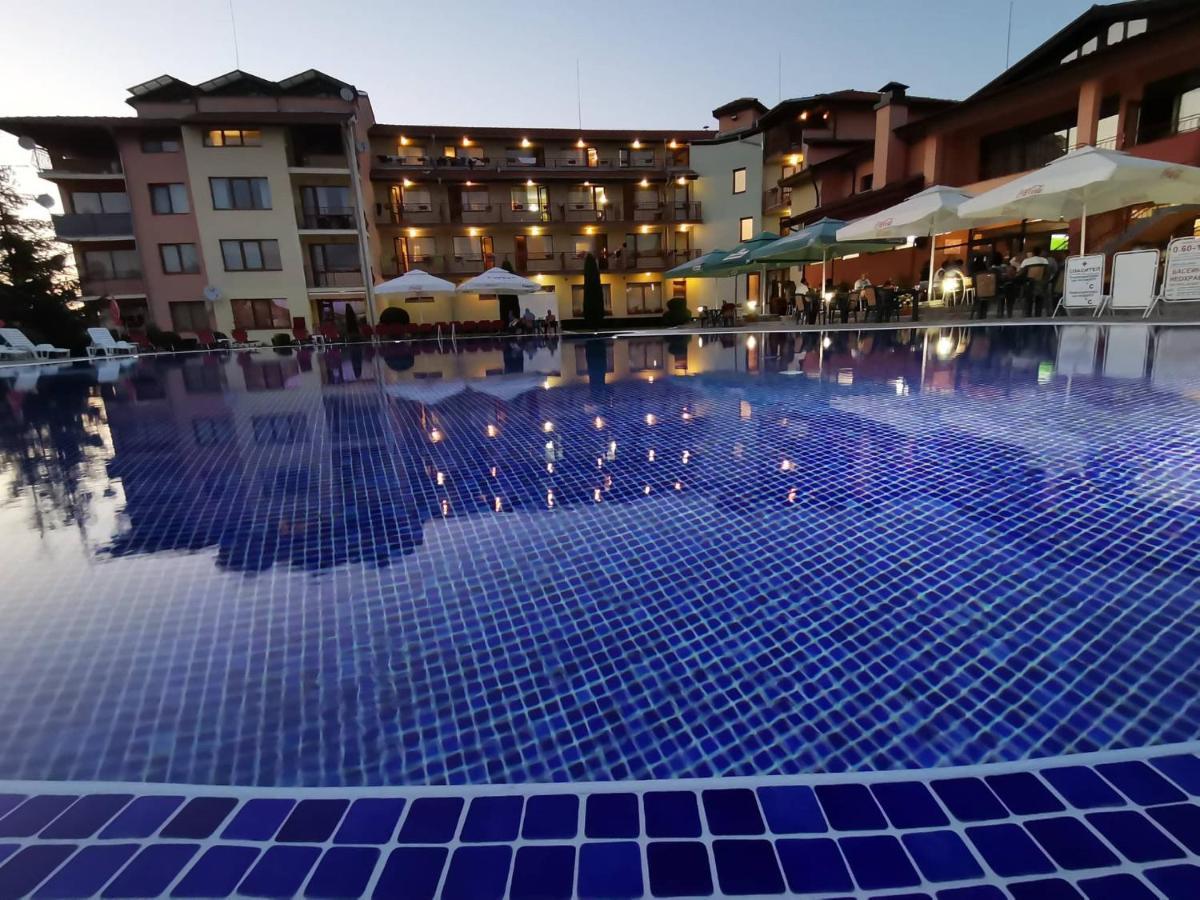Hotel Grand ซาโมคอฟ ภายนอก รูปภาพ